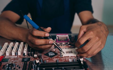 CS11-motherboard-repair