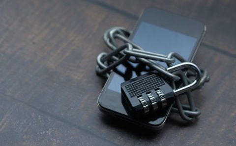 CS19-locked-phone